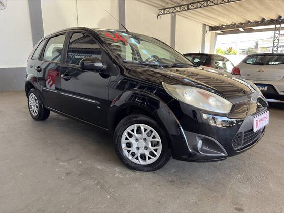 FORD FIESTA 1.0 ROCAM HATCH 8V FLEX 4P MANUAL FORD FIESTA 1.0 ROCAM HATCH 8V FLEX 4P MANUAL